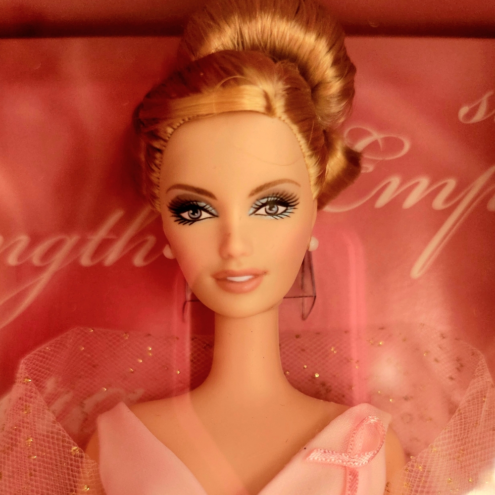 BARBIE PINK RIBBON 2006.    MADE FOR BREAST CANCER FOUNDATION
